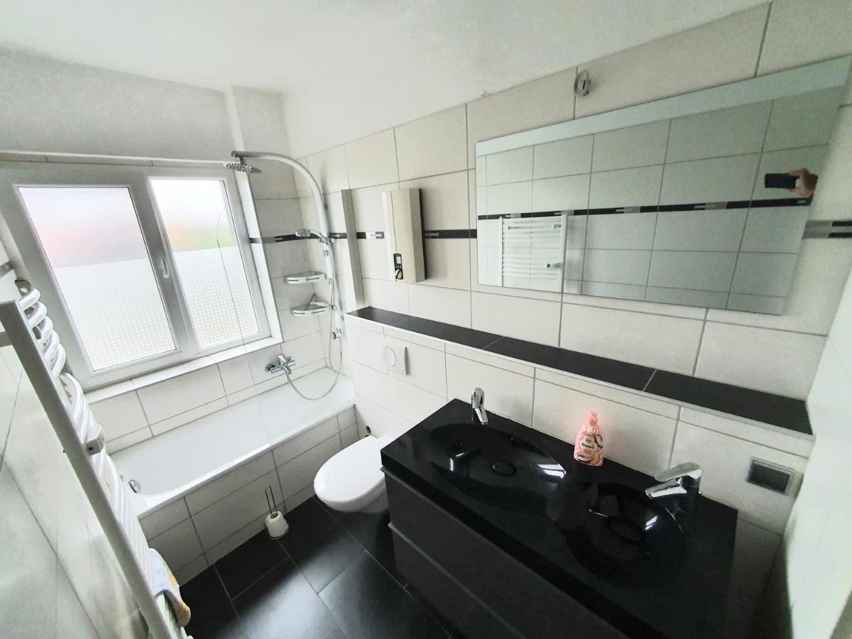 Pottmensch Oberhausen 3 Schlafzimmer Buitenkant foto